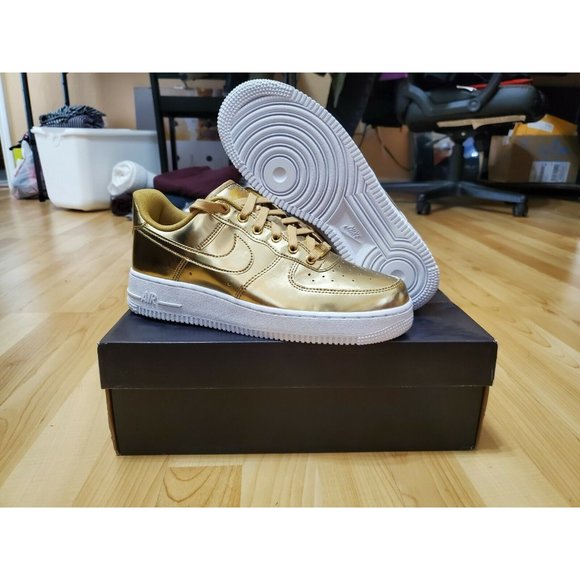 Nike Shoes - Size 8.5 - Nike Air Force 1 SP Liquid Metal - Gold 2019
